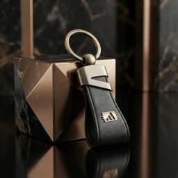 جایسوئیچی چرم و طلا طرح آدیداس K002