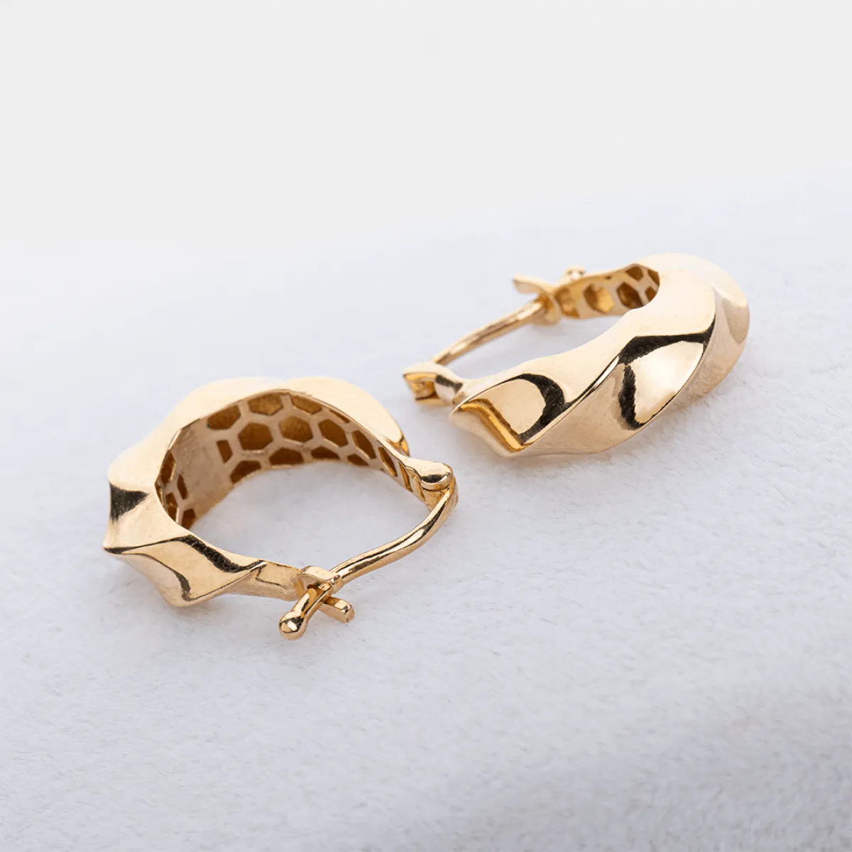 گوشواره آذر صدف آینه ای طلا E014