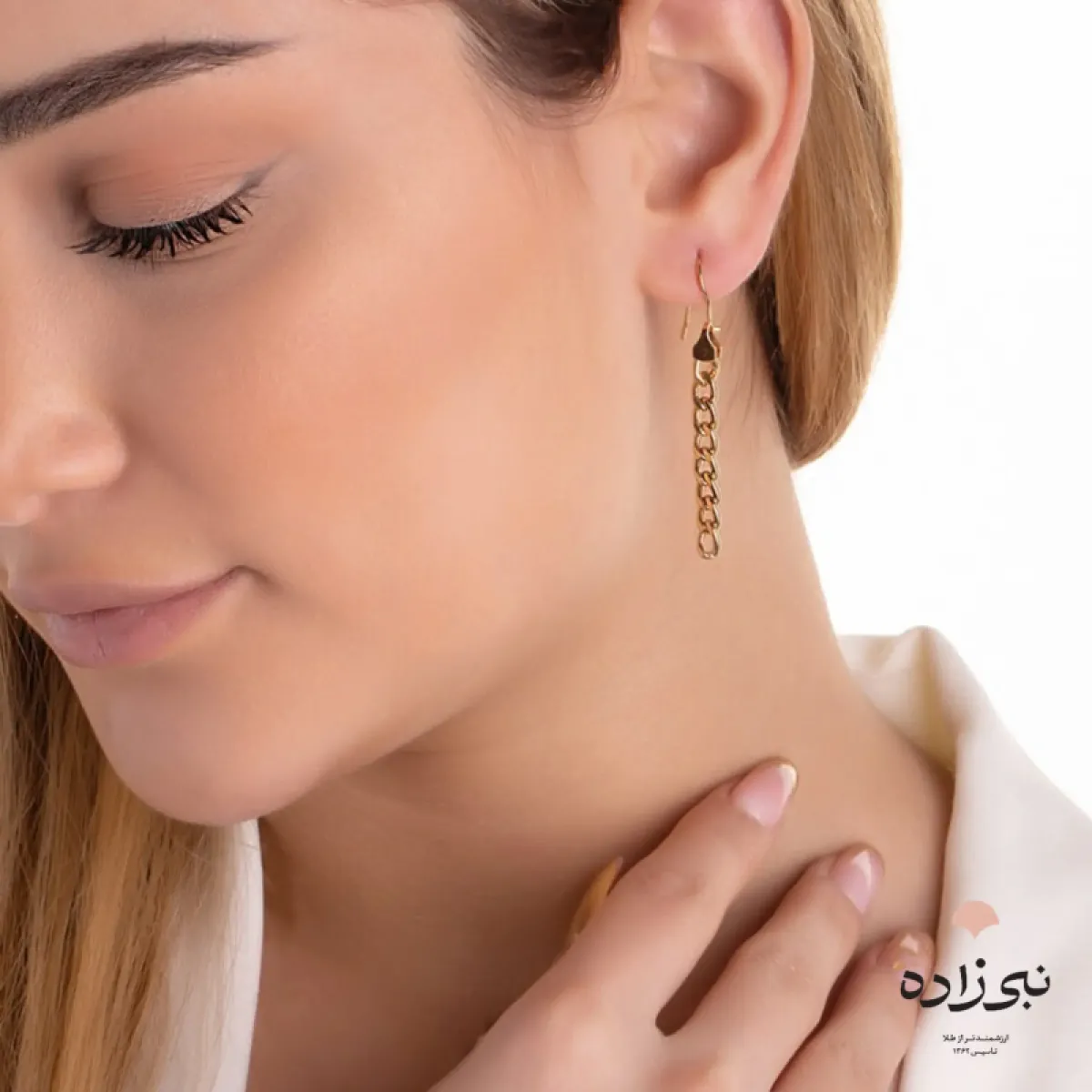 گوشواره طلا کارتیه لختی بافت 1 E001
