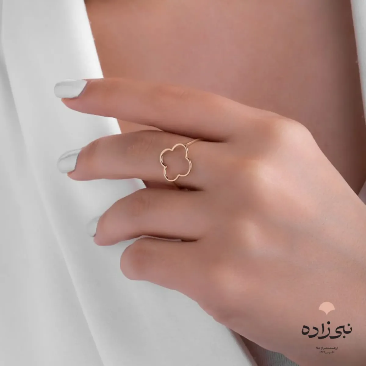 انگشتر دکوراتیو ونکلیف تو خالی طلا R040
