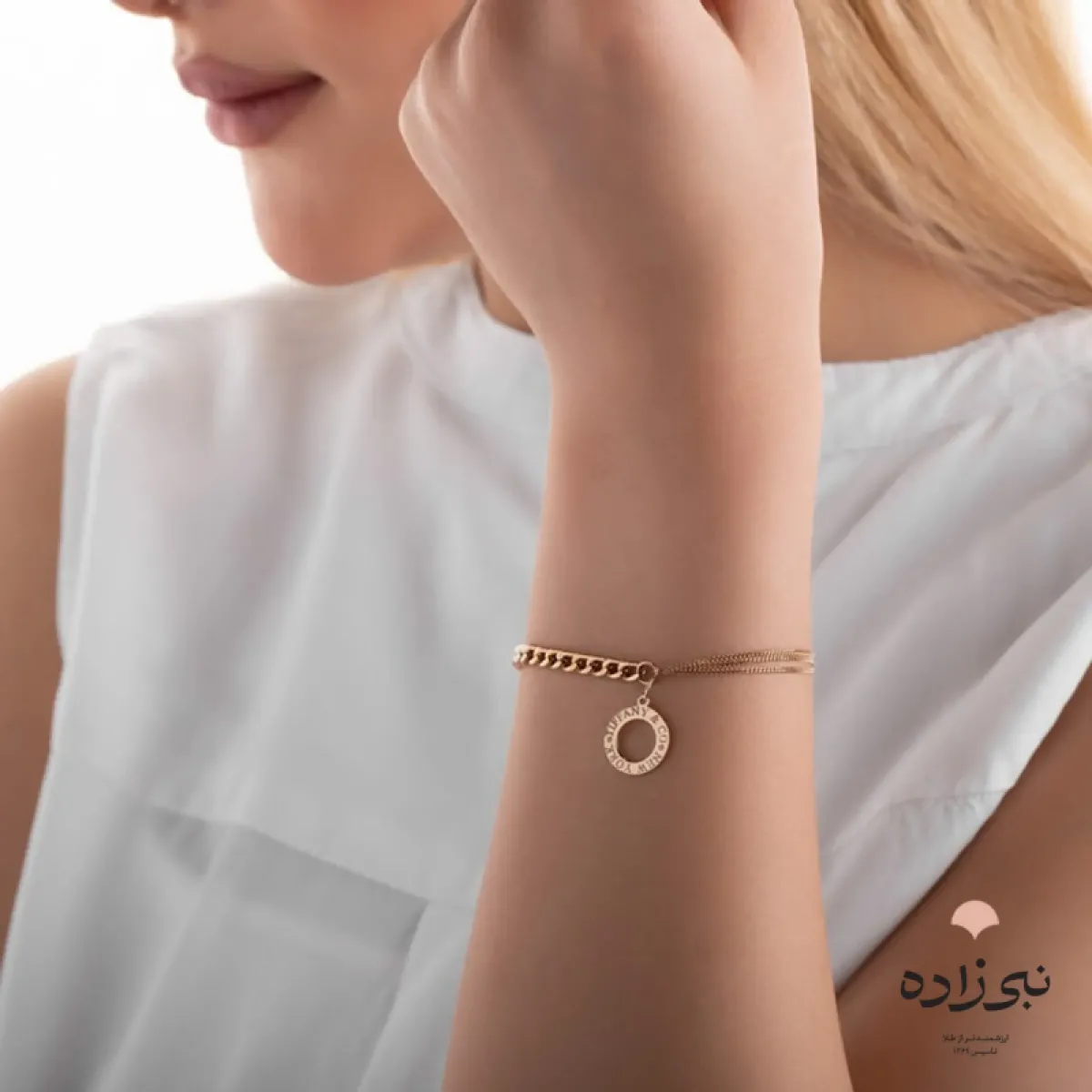 دستبند تیفانی آویز نیویورک طلا B022