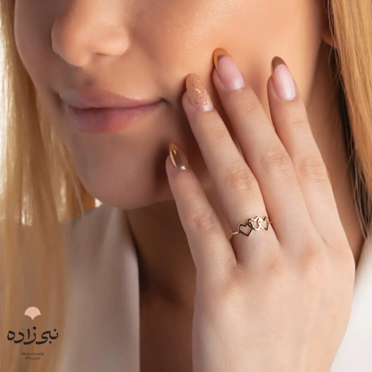انگشتر دکوراتیو سه قلب طلا R028