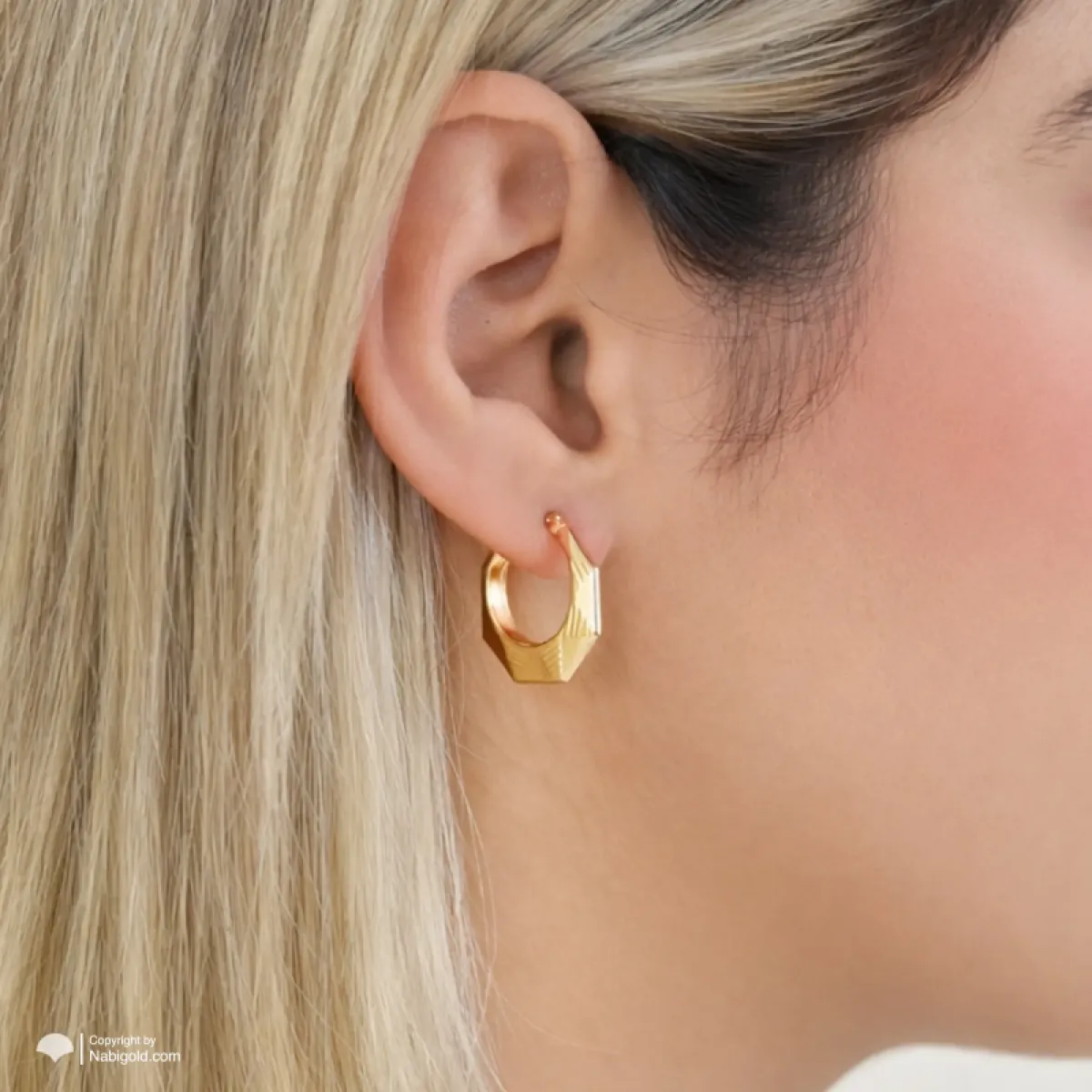 گوشواره چفتی آکوا هفت ضلعی تراش E137
