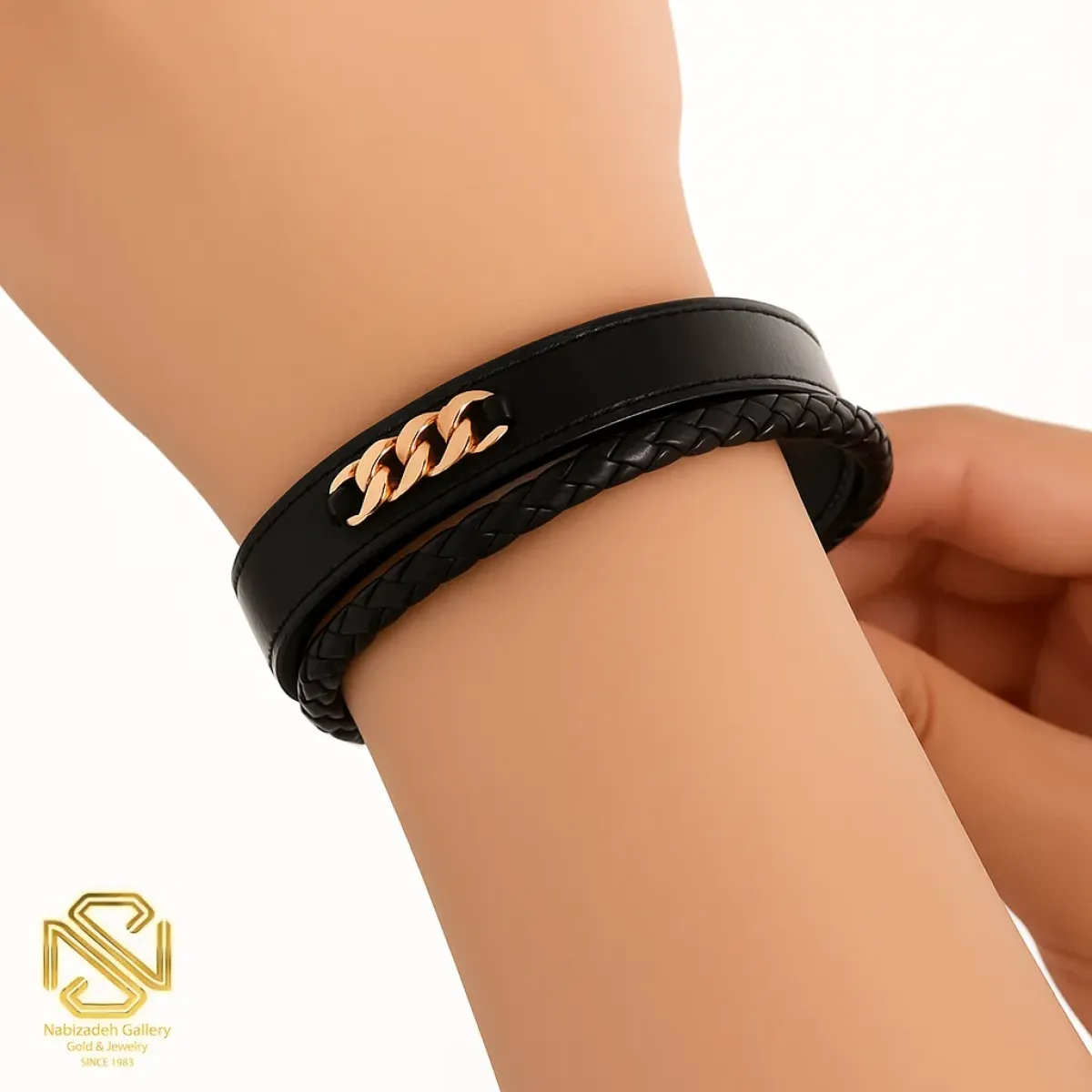 دستبند چرم کارتیه B230