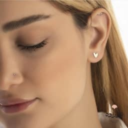 گوشواره لیزری میخی قلب توپر طلا E019