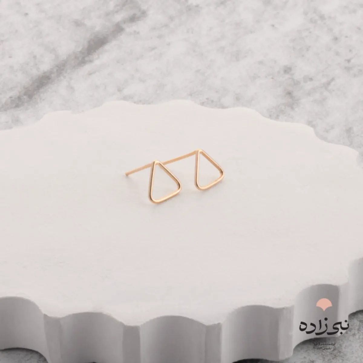 گوشواره میخی مفتولی مثلث E081