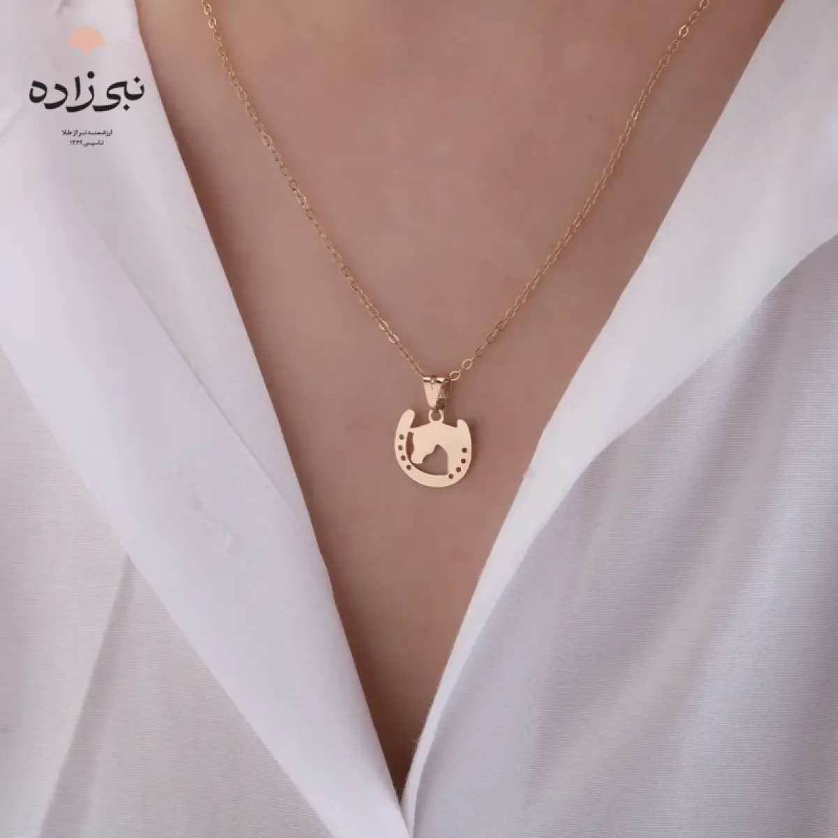 پلاک لیزری نعل و اسب طلا C221