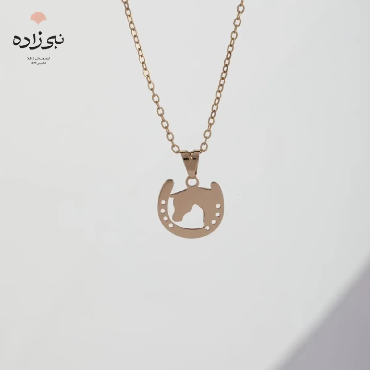 پلاک لیزری نعل و اسب طلا C221