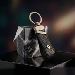 جایسوئیچی چرم و طلا طرح رنو k005