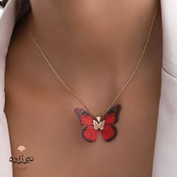 پلاک پروانه پارچه ای قرمز C156