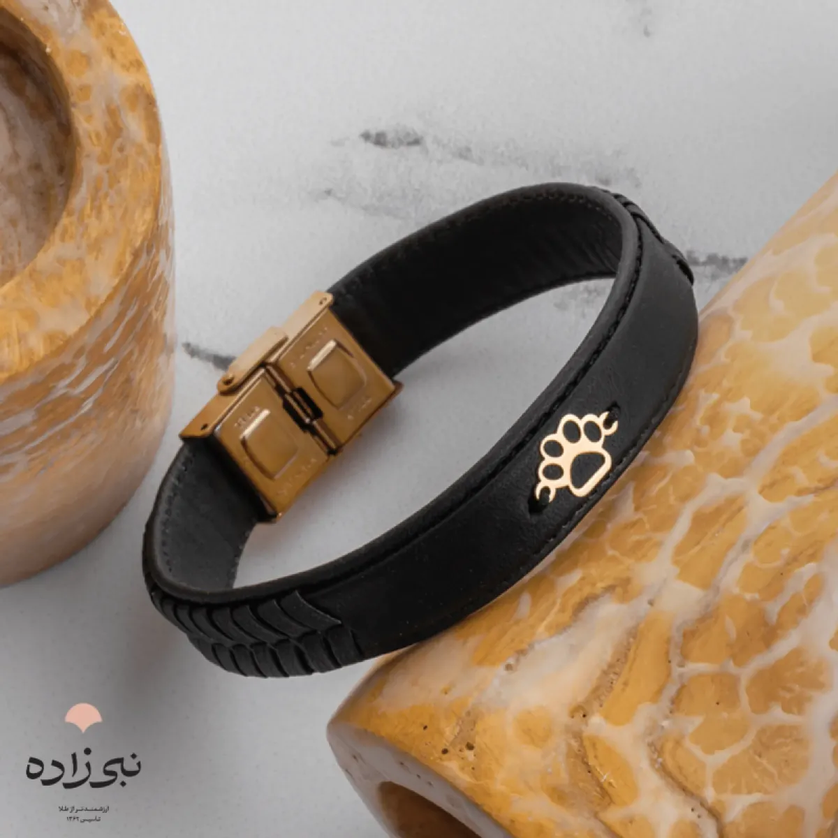 دستبند چرم پنجه طلا B050