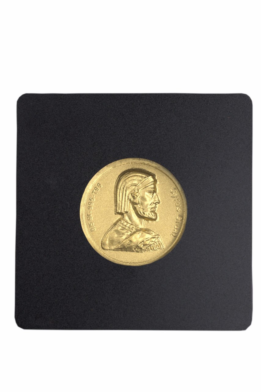 شمش 24 عیار 500 سوت کوروش G050 3 شمش 24 عیار 500 سوت کوروش G050