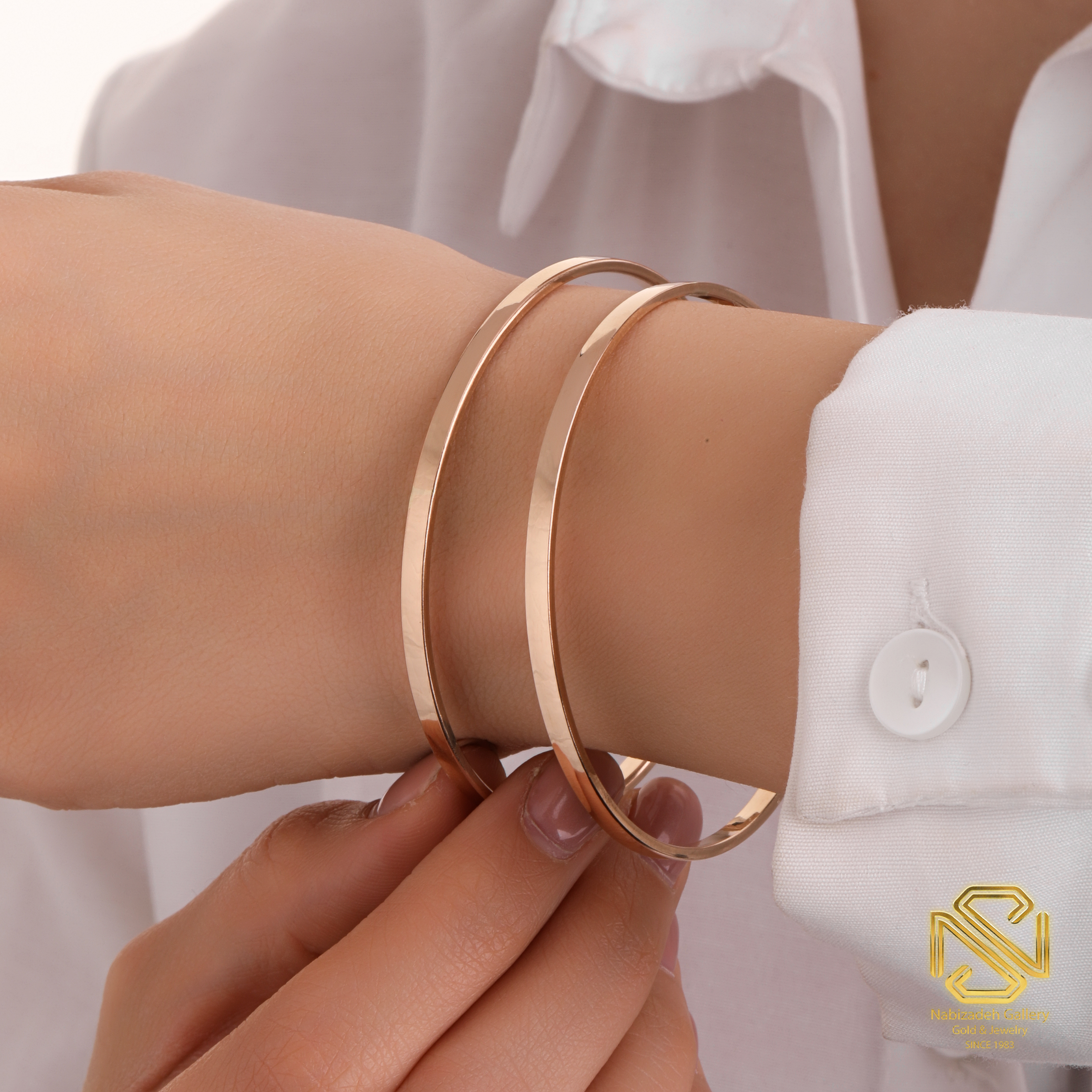 النگو آینه ای نیم پهن سایز سه B204 3 النگو آینه ای نیم پهن سایز سه B204