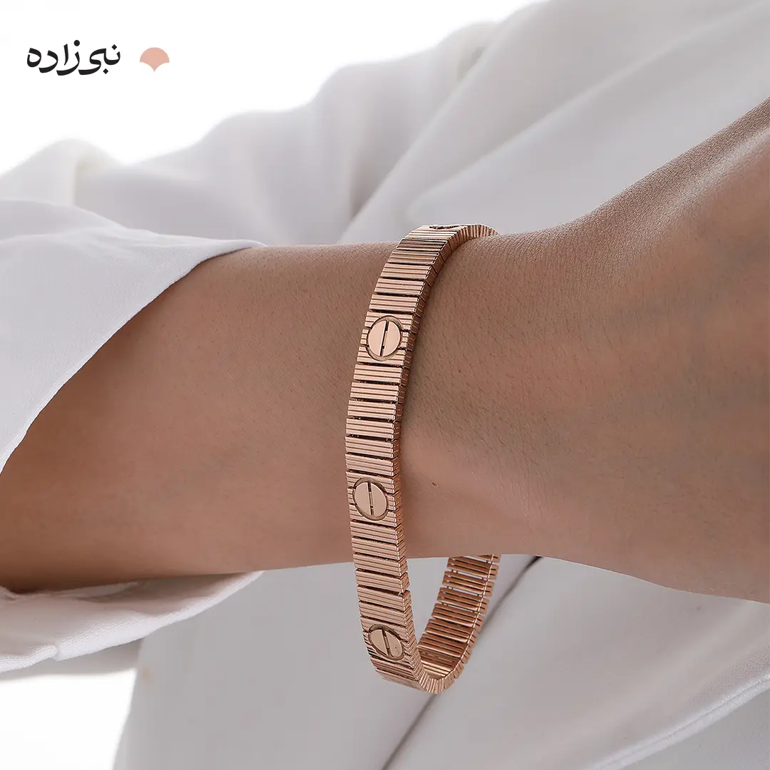 دستبند کارتیه لاو رزگلد لخت پهن (unlimited) B251 3 دستبند کارتیه لاو رزگلد لخت پهن (unlimited) B251